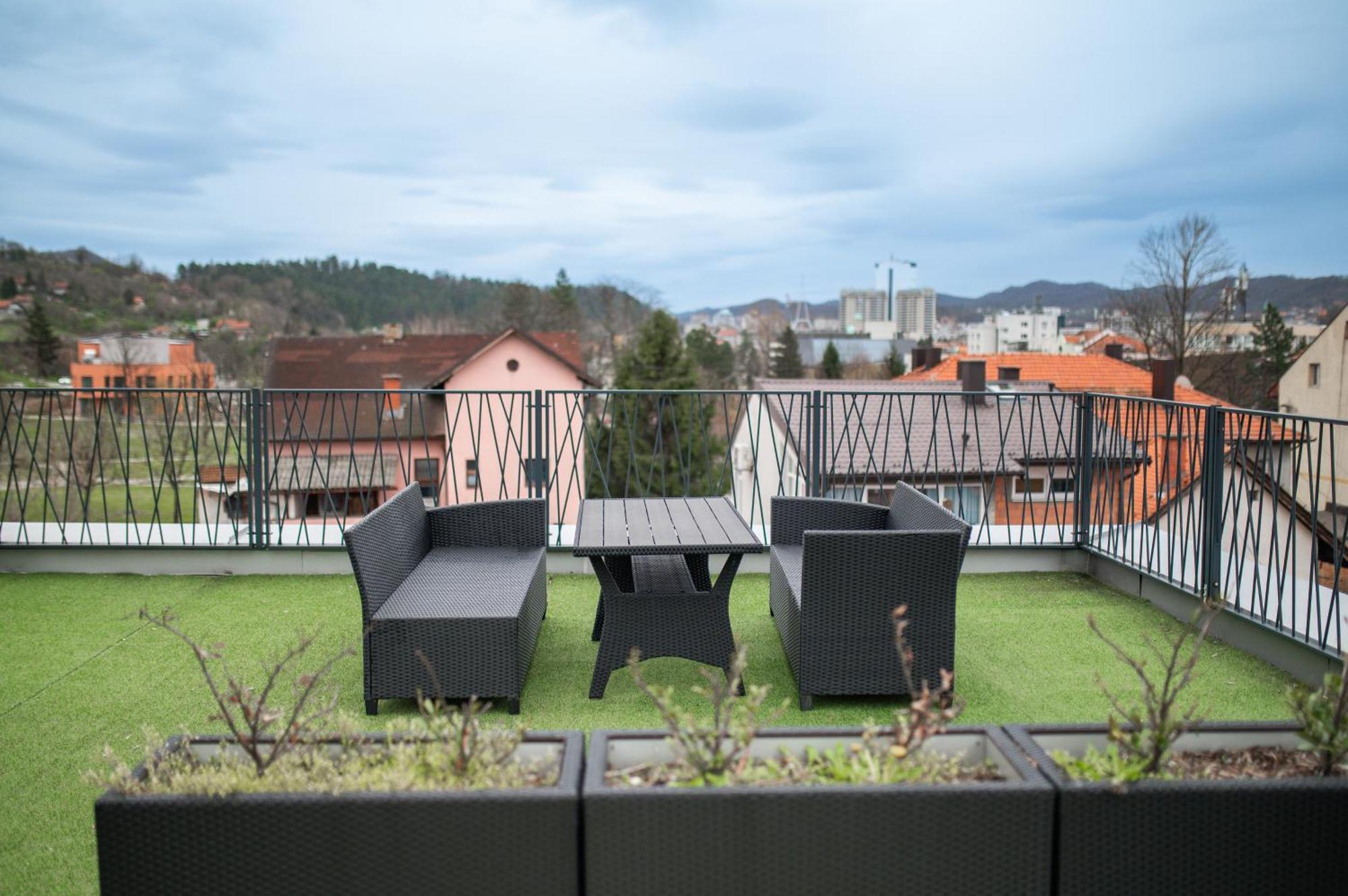Apartment Vila Idila Tuzla Extérieur photo