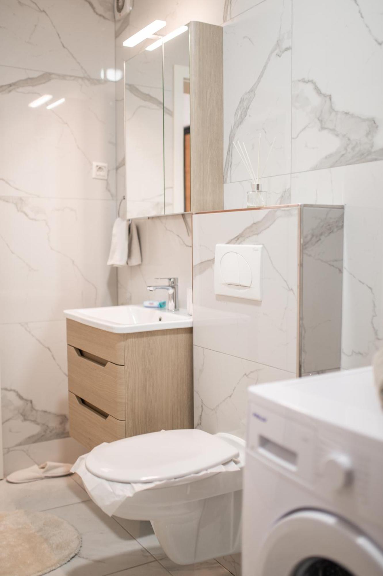 Apartment Vila Idila Tuzla Extérieur photo